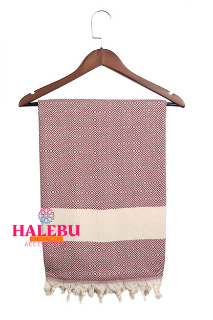 Claret Red Color Diamond Pattern Design Beach Towel